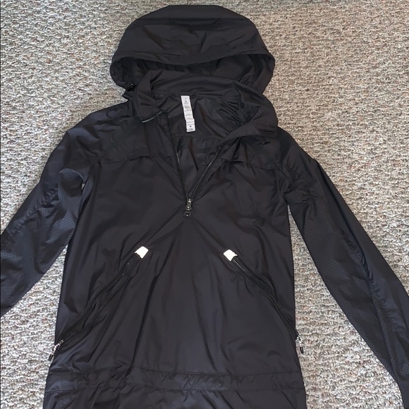 lululemon athletica Jackets & Blazers - Lululemon hooded rain jacket